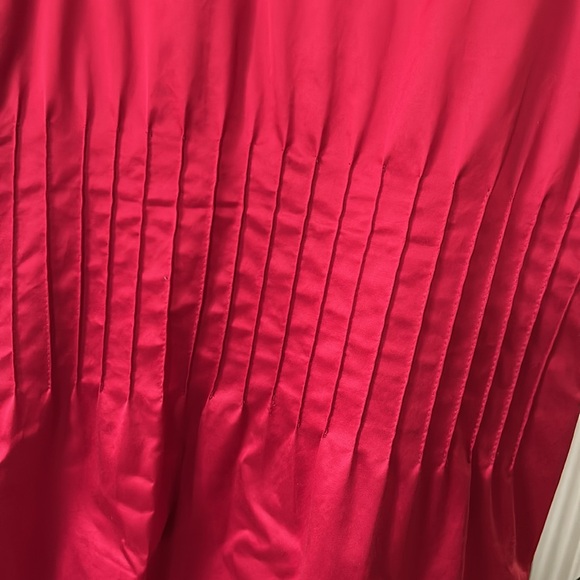 Theory red dress: sleeveless, shiny elegant fabric, with stitching detail - Picture 2 of 6